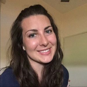 Meet your Posher, Olivia